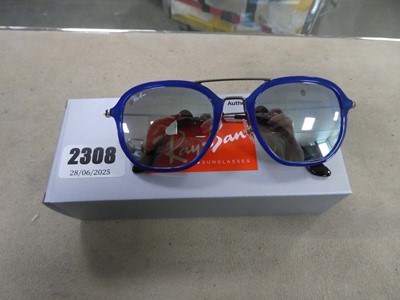 Lot 2308 - Boxed pair of Ray ban sunglasses