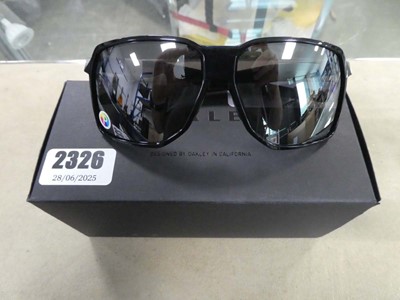 Lot 2326 - Boxed pair of Oakley sunglasses