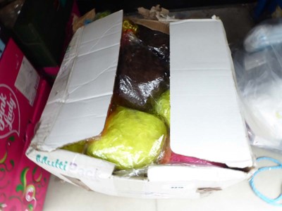 Lot 3315 - Box of various wigs
