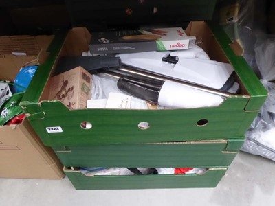 Lot 3323 - 7 trays of mixed household items