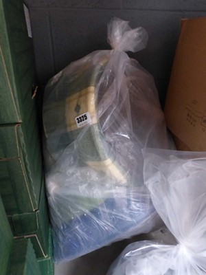 Lot 3325 - Bag of pet beds