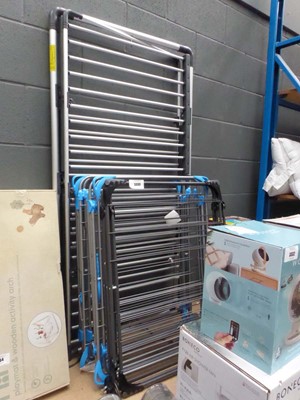 Lot 3333 - Black and Decker 3 tier heated dryer plus 3...