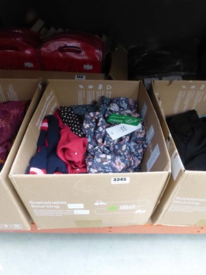 Lot 3345 - Box of 5 ladies dresses