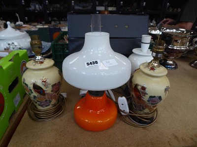 Lot 5430 - 4 Chinese and other table lamps