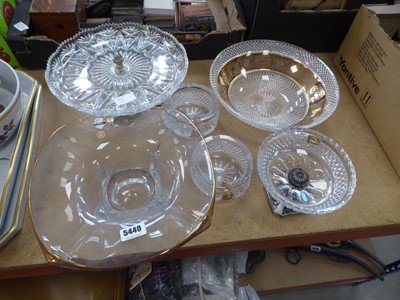 Lot 5440 - Quantity of glass plates and dishes