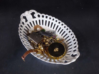 Lot 5522 - Cage containing costume jewellery and watches