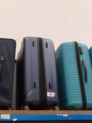 Lot 3500 - Large hard shelled samsonite suitcase