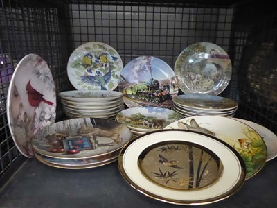 Lot 5540 - Cage containing Davenport, Franklin Mint and...