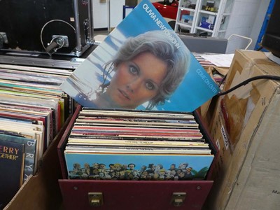 Lot 2480 - Selection of various LP's and vinyl singles in...
