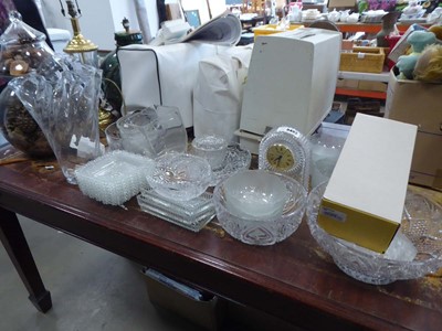 Lot 5492 - Large quantity of glassware, to include...