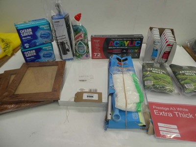 Lot 3584 - Washing detergent pods, Harpic cleaning gel,...