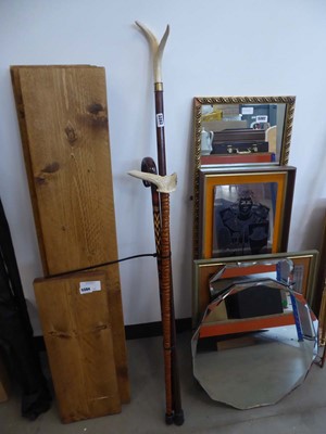 Lot 5383 - 3x walking sticks