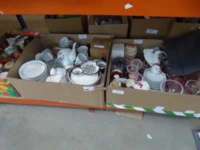 Lot 5389 - Three boxes containing a quantity of crockery...