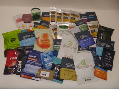 Lot 2430 - Selection of various powder and sachet...
