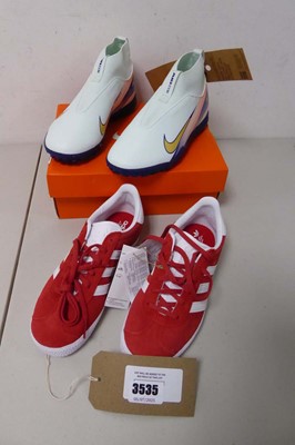 Lot 3535 - Boxed pair of Nike Zoom Superfly 10,...