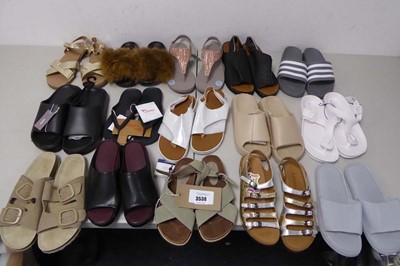 Lot 3538 - 15 pairs of ladies sandals of various styles...