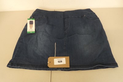 Lot 1520 - Approx. 20 women's Skorts by S.C & Co.