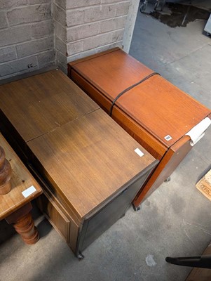 Lot 656 - 2 mobile heated hostess tables