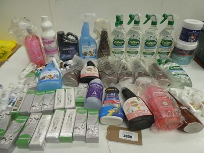 Lot 3630 - Multi purpose cleaners, Wood polish, Creme...