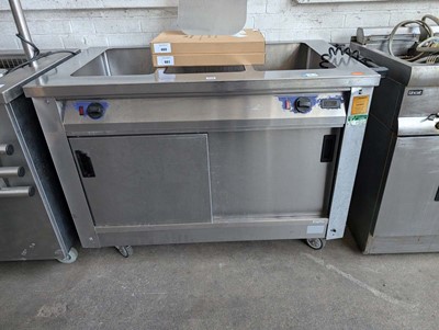 Lot 658 - 120cm mobile hot cupboard with bain-marie and...