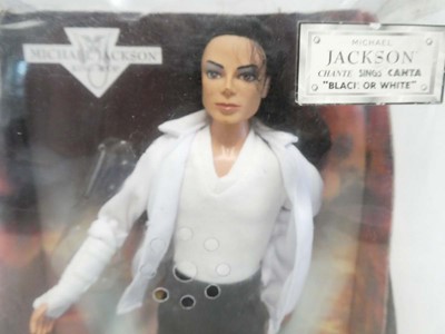 Lot Michael Jackson King of Pop action figure that...