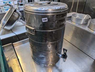 Lot 721 - Hot water urn