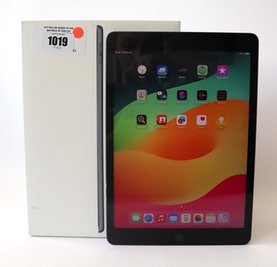 Lot 1019 - Apple iPad (9th Generation) Wi-Fi, 64GB, Space...