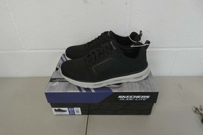 Lot 1558 - Boxed pair of Skechers glide lite trainers...