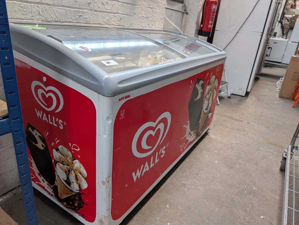 Lot 935 - 150cm AHT ice cream branded dump display freezer