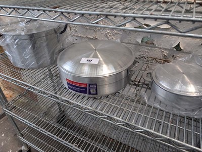 Lot 937 - 3 assorted aluminium cooking pots with lids