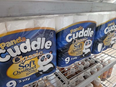 Lot 940 - 12 packs of toilet tissue