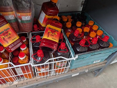 Lot 945 - 3 shelves of palm oil, seasoning mix, herbs,...