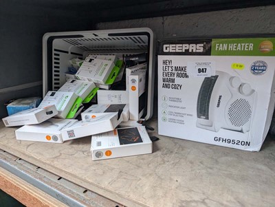 Lot 946 - Epos Now touch screen Epos system with cash...