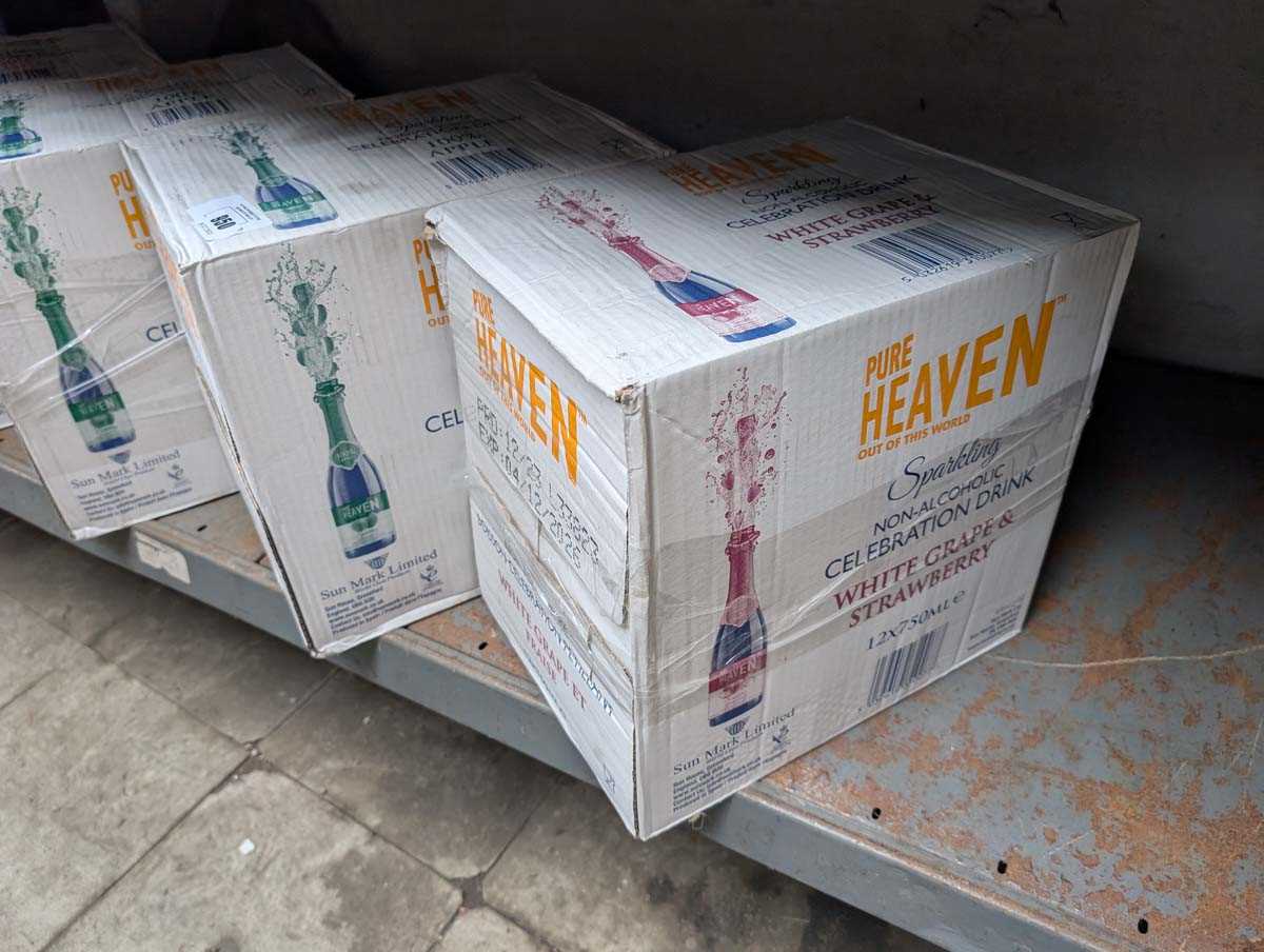 Lot 950 - 3 boxes of 12 non alcoholic sparkling drinks