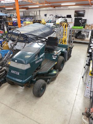 Lot 2651 - Hayter H1538 4 wheel petrol ride on mower with...