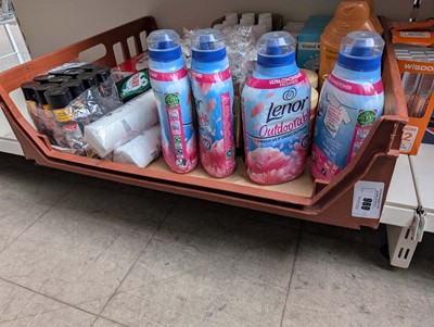 Lot 969 - Shelf of varios toiletries and household...