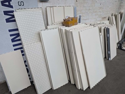 Lot 978 - Large qty of retail shop gondola style...