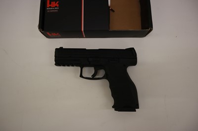 Lot 1547 - (S37) 6mm BB Heckler & Koch VP9 'No Compromise'...