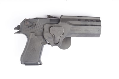 Lot 1602 - (S37) Amomax Desert Eagle airsoft pistol with...