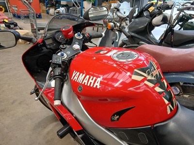 Lot (T901 JYC) 1999 Yamaha YZF-R1 motorcycle in...