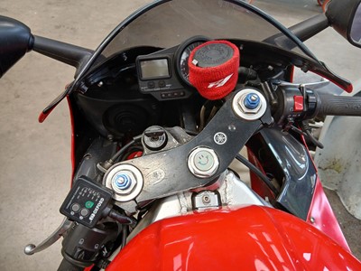Lot (T901 JYC) 1999 Yamaha YZF-R1 motorcycle in...