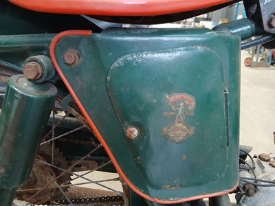 Lot (866 UNO) 1961 Excelsior Consort motorcycle in...