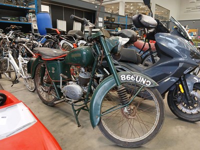 Lot (866 UNO) 1961 Excelsior Consort motorcycle in...