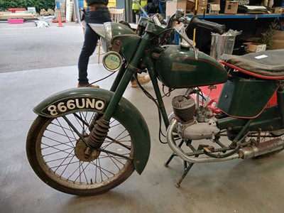 Lot (866 UNO) 1961 Excelsior Consort motorcycle in...