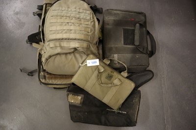 Lot 1304 - 5x various canvas knapsacks and pistol carry bags
