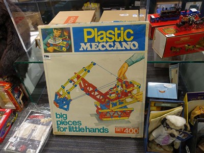 Lot 2108 - A plastic Meccano boxed set