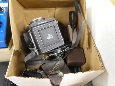 Lot 2174 - Seagull 4A20841796 twin lens box camera with...