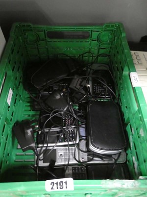 Lot 2191 - Box containing various Blackberries, mobile...