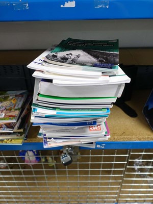 Lot 2121 - A selection of referance books