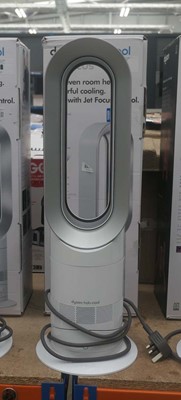 Lot 3007 - Dyson hot and cool jet focus tower fan with...